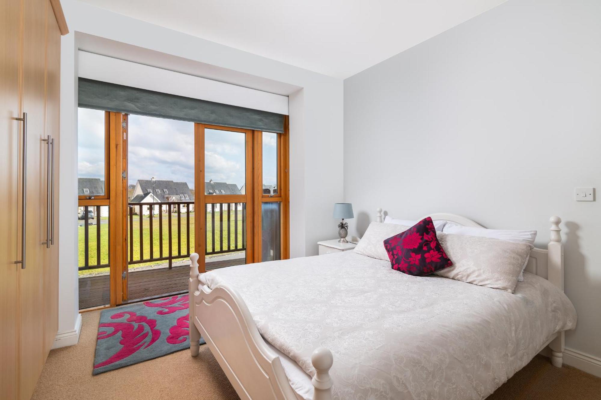 Shannonside - Stylish 5 Bed Marina Home & 40Ft Mooring Termonbarry Zewnętrze zdjęcie