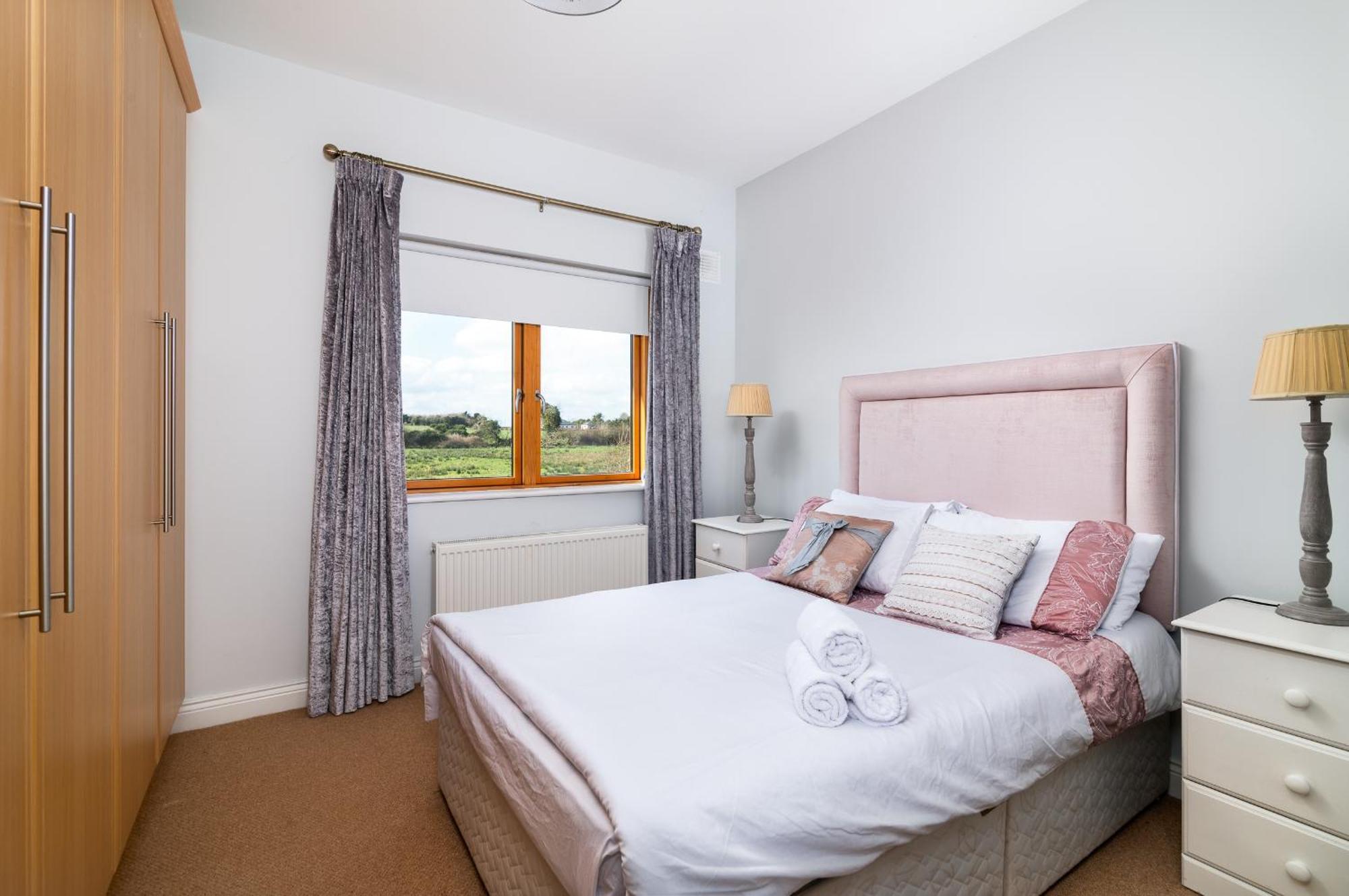 Shannonside - Stylish 5 Bed Marina Home & 40Ft Mooring Termonbarry Zewnętrze zdjęcie